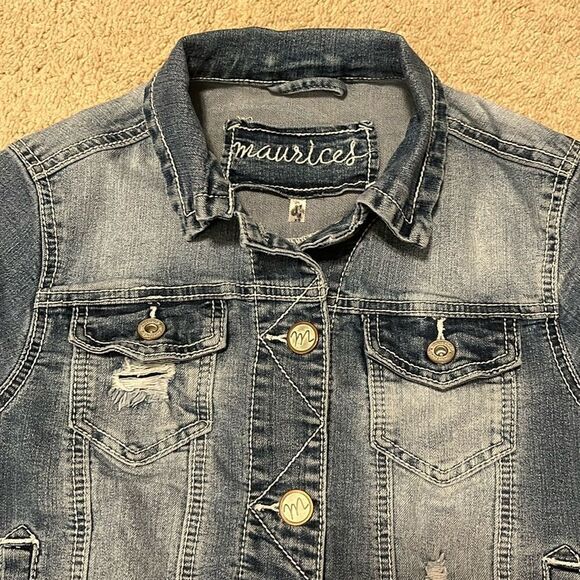 MAURICES JUNIORS SIZE X- SMALL DISTRESSED JEAN JACKET - Picture 3 of 4